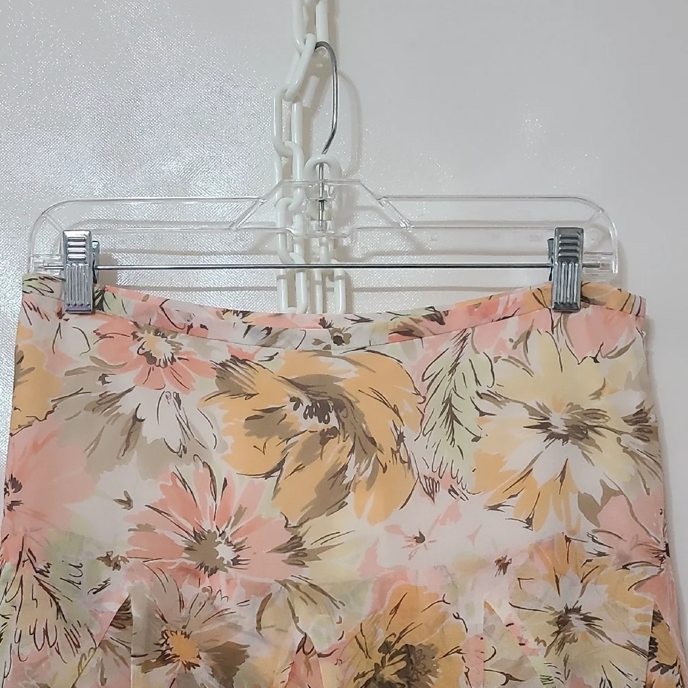 Ann Taylor Loft Women's Peach Floral 100% Silk‎ Tiered Ruffle Lined Skirt 6 NEW